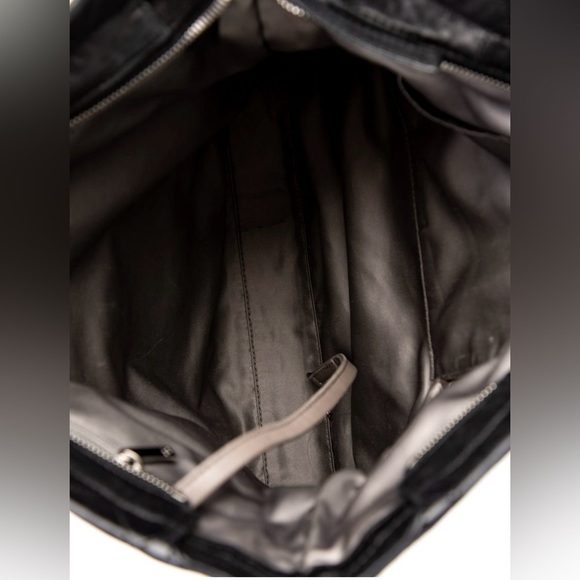 Beautiful authentic Chanel Tote Bag! - Picture 4 of 5